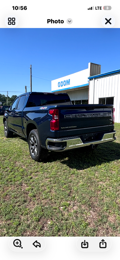 2023 Chevrolet Silverado 1500 LT (2FL)